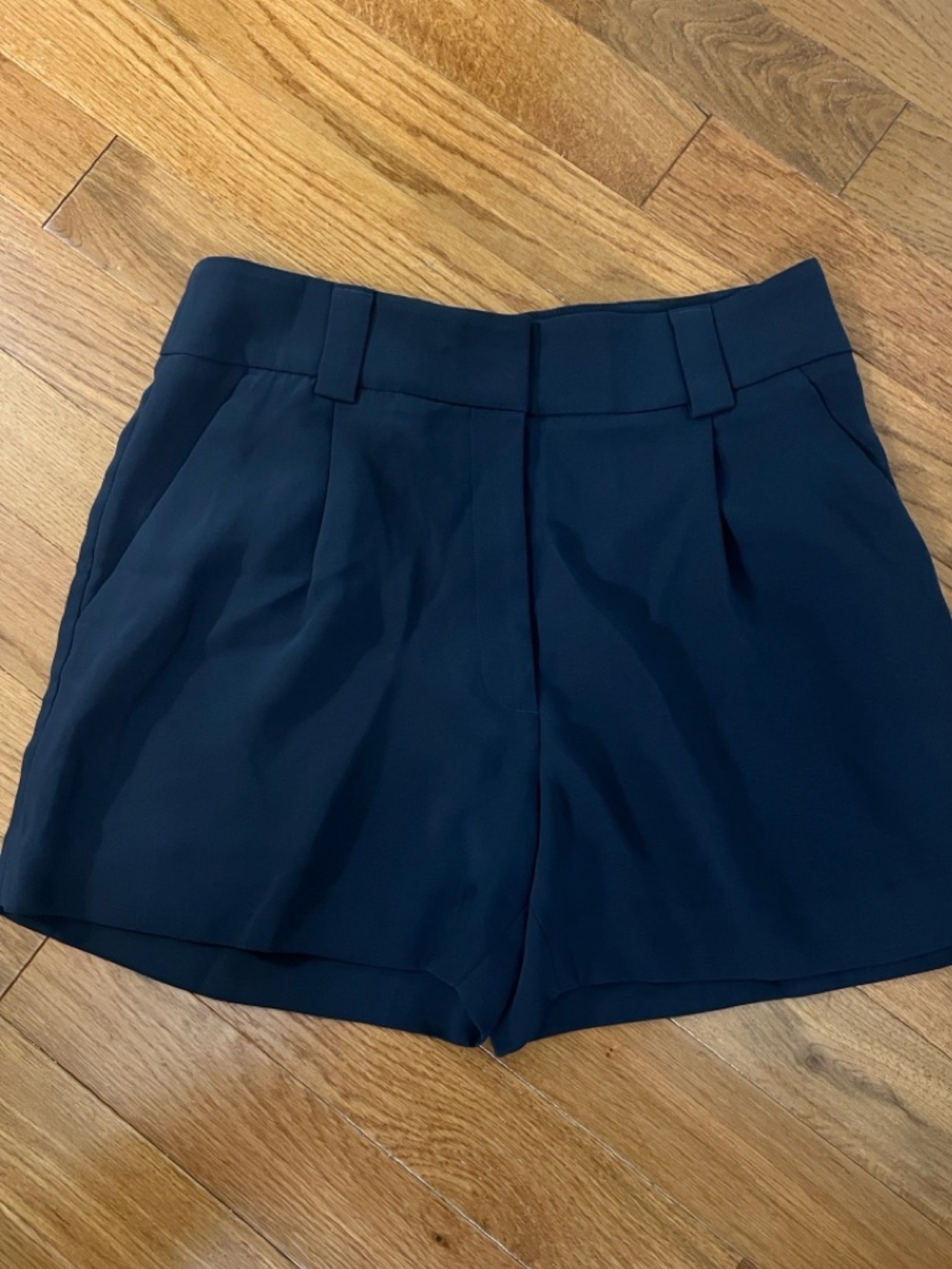 H&M Navy Tailored Shorts High Waist Pleated Chic Minimal Preppy Resort Size 10 - Picture 4 of 11